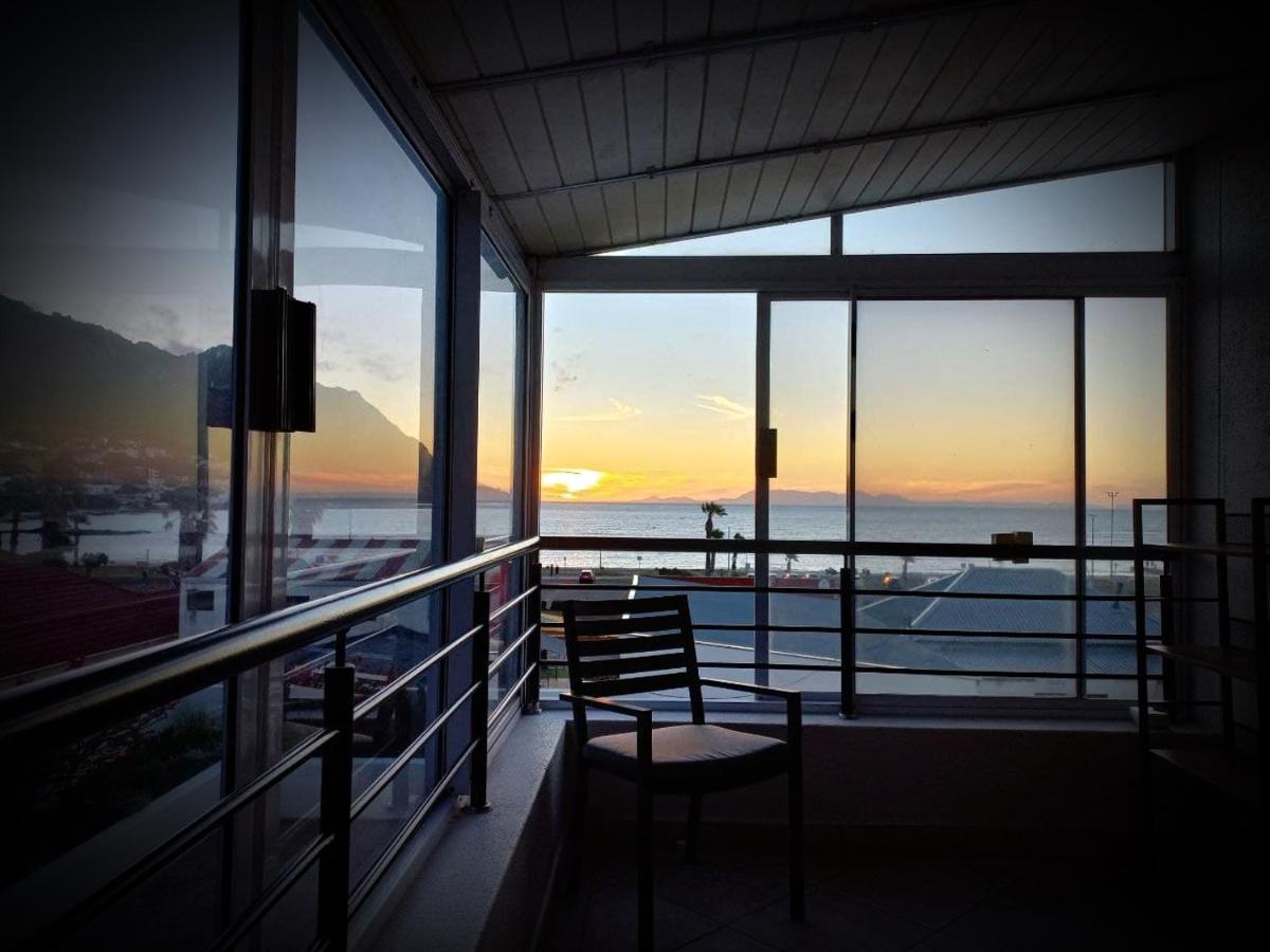 Bay-Side Apartment, Gordon'S Bay Buitenkant foto