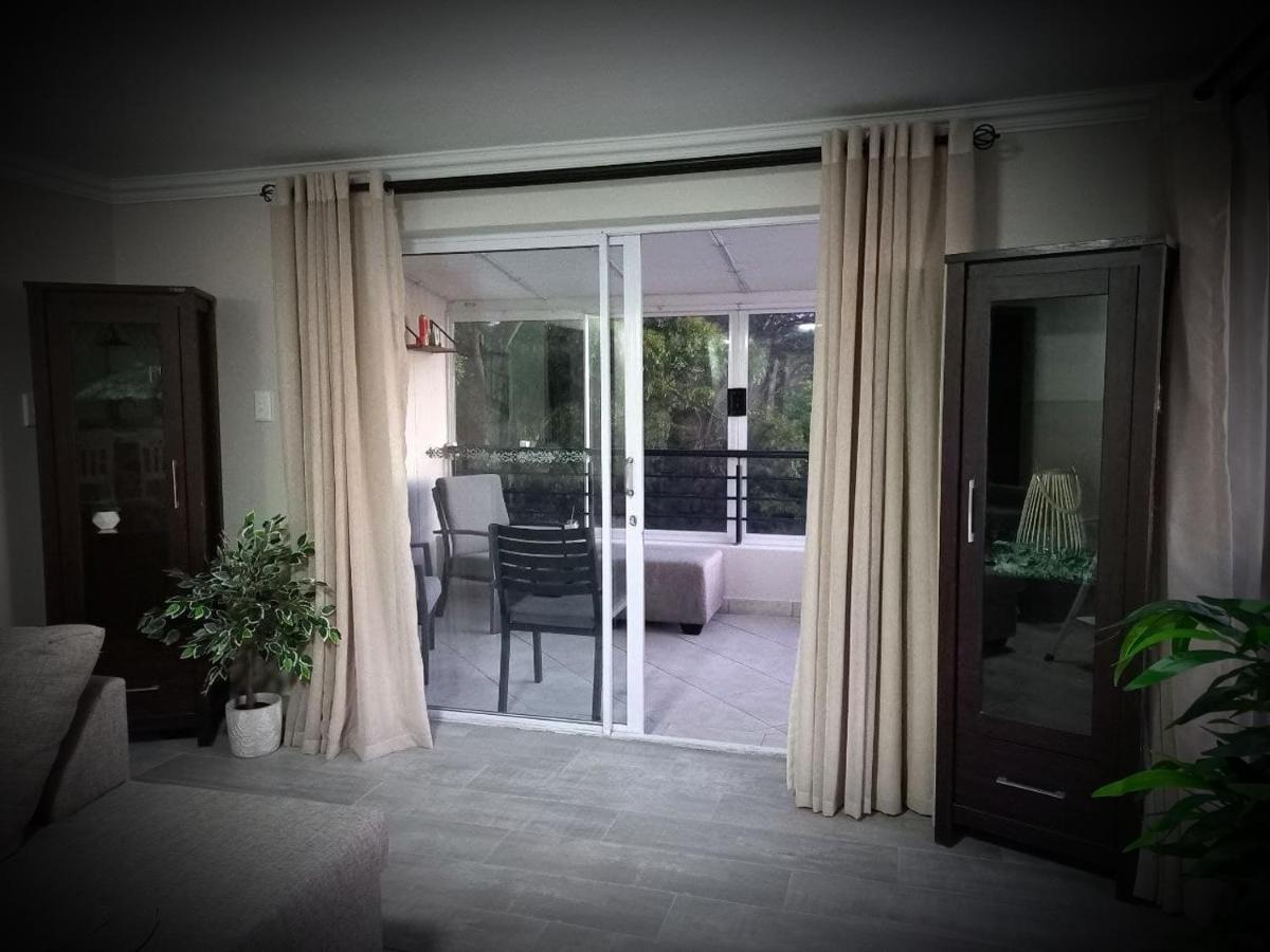 Bay-Side Apartment, Gordon'S Bay Buitenkant foto